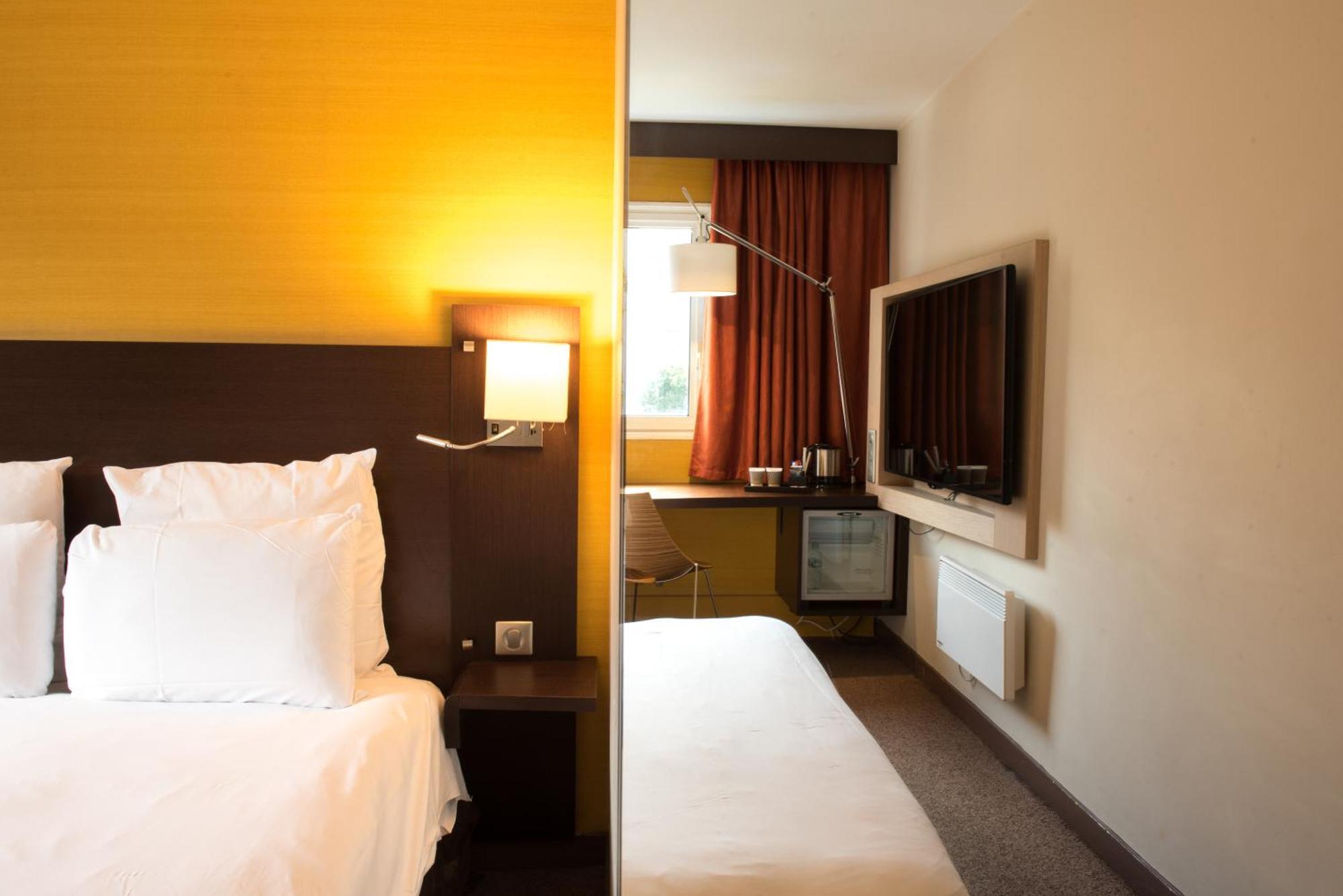 Mercure Paris Porte De Пантен Номер фото